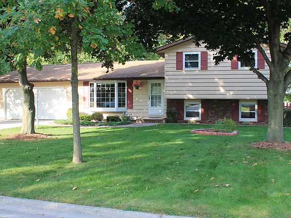 2nd image of 2352 Nicole Ann Cir