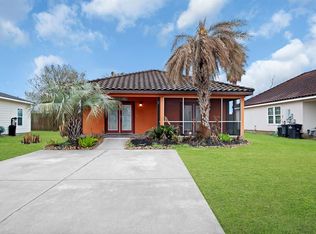 282 Debbie Ln, San Leon, TX 77539