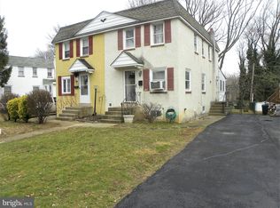 154 Crum Creek Dr, Woodlyn, PA 19094