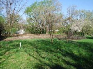 116 Geneva Rd, Glen Ellyn, IL 60137