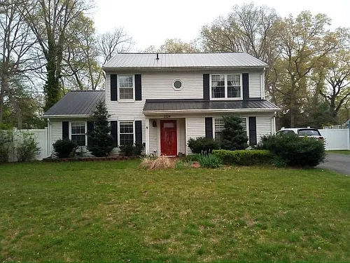 2324 Holly Hill Rd Photo 1