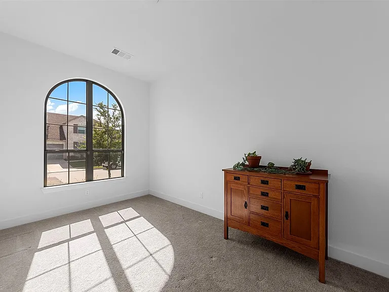 2025 Saint Andrews Dr — Photo 18
