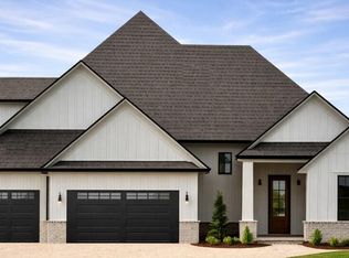 1634 S Pinecone Path, Springfield, MO 65809