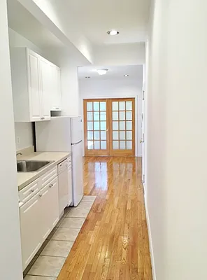 Rented by Aryeh Realty | media 22