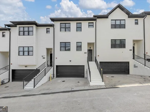 8017 Linfield Way, Sandy Springs, GA 30350