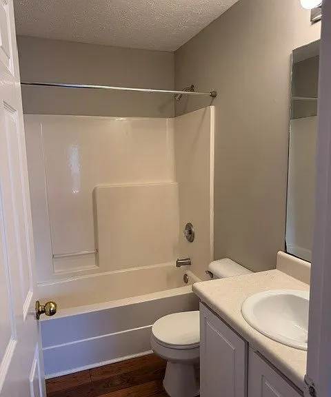 400 Flintlock Ct — Photo 9
