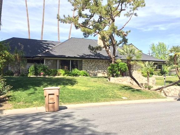 2nd image of 1780 Glenwood Dr