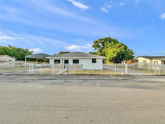 2nd image of 11815 SW 222nd St