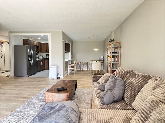 5th image of 4545 Chestnut Ridge Rd APT 115A