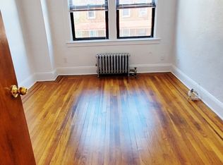 25-41 32nd St #2B, Astoria, NY 11102