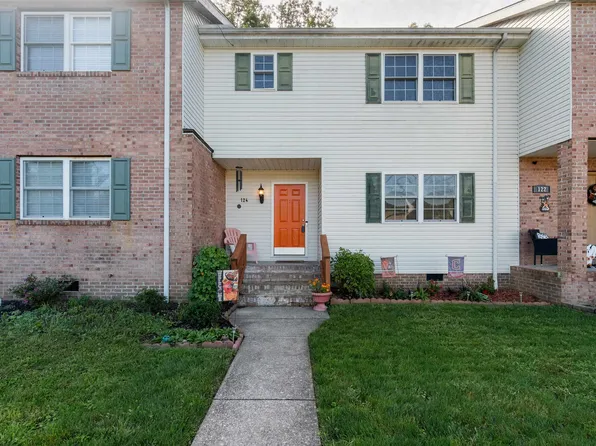 124 Aracoma Rd, Huntington, WV 25705