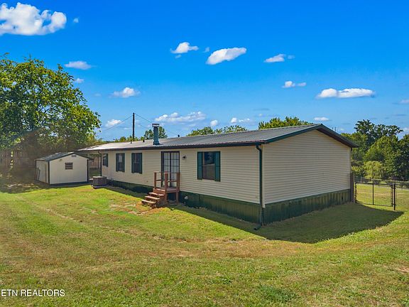 3rd image of 1424 River Breeze Dr