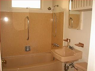3rd image of 12 Bradford Dr