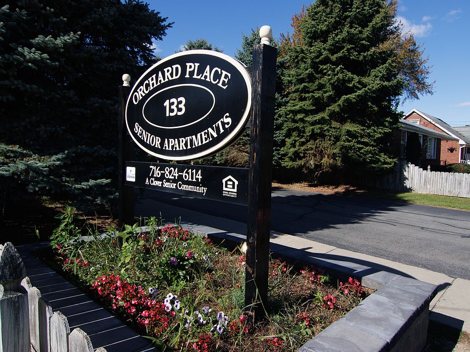 1st image of 133 Orchard Pl #631c5af4b
