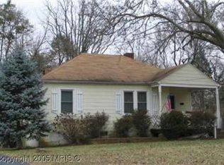 2853 Fairmont St, Falls Church, VA 22042