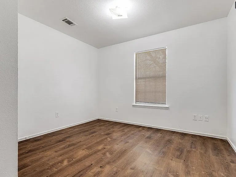 7630 Anson Cir — Photo 11