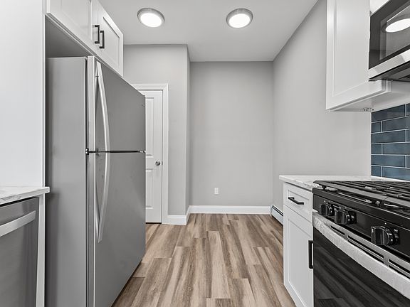 3rd image of 103 Washington Ave APT 7