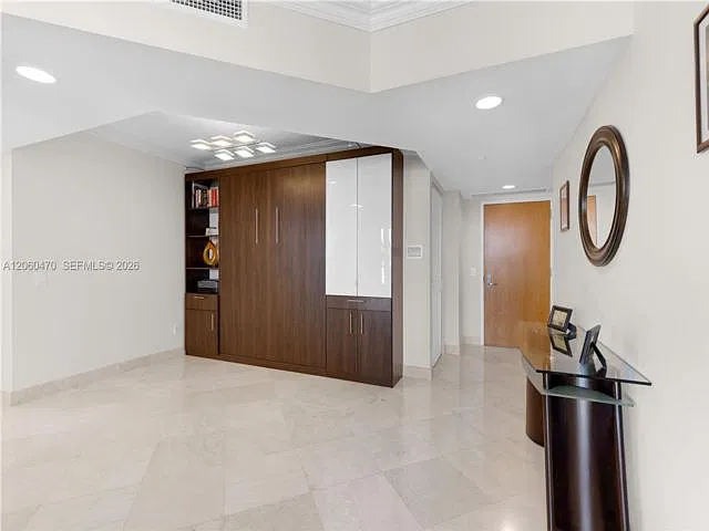 2 bed, 2.0 bath, $4,590 — Photo 2