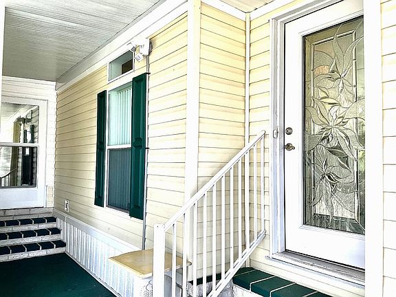 4th image of 1636 Parkgate Dr
