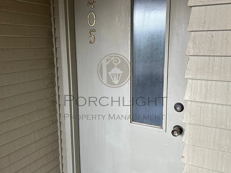 La Villa Apartments — Photo 43