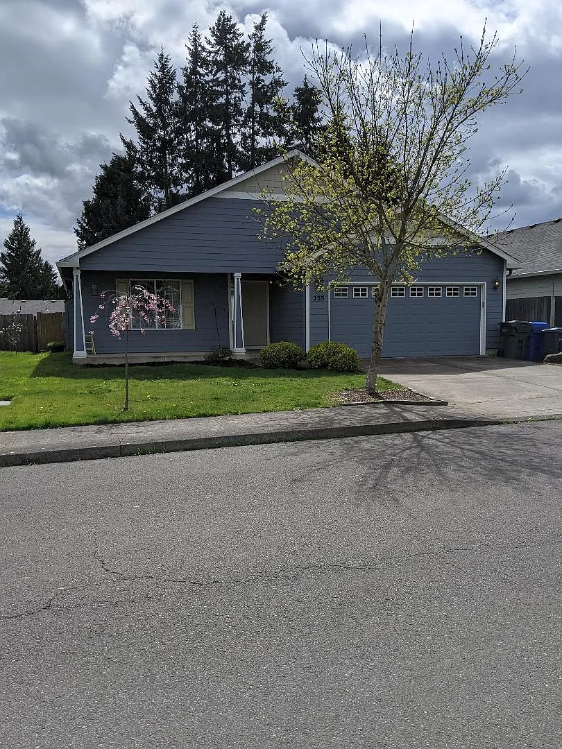 233 Whispering Pines Loop SE photo 1