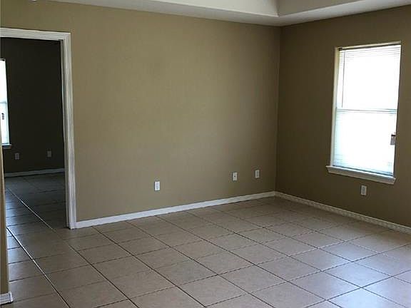 3rd image of 306 W Amy Dr APT B