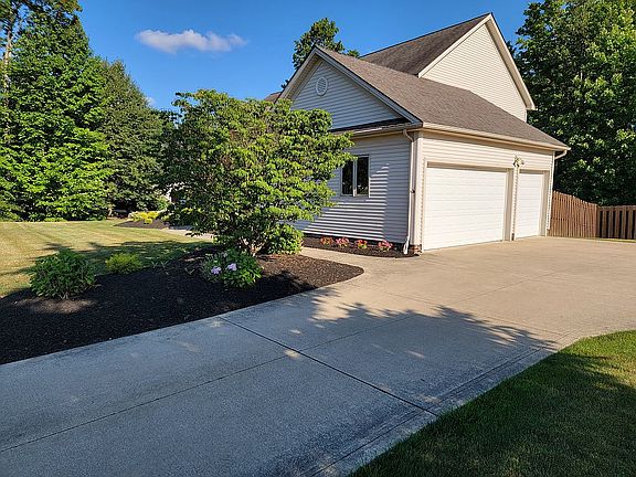 3rd image of 1022 Lancewood Dr