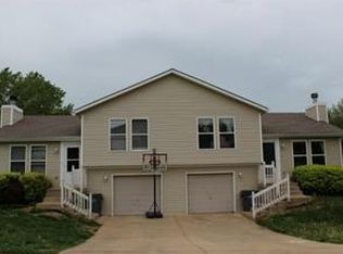 1369 N Harvey Dr, Olathe, KS 66061