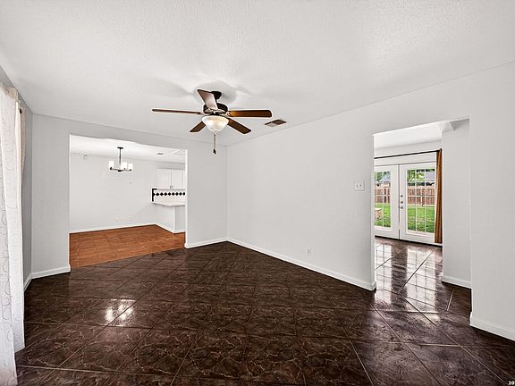 5th image of 3007 ARAGON DR