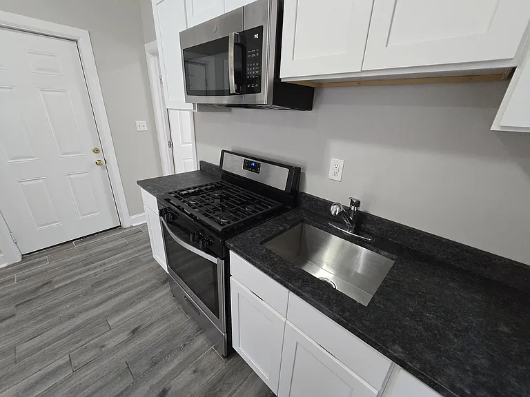 37 William St #1A — Photo 6