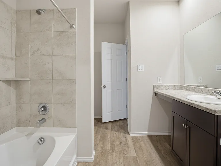7416 Elm Trail Dr — Photo 11