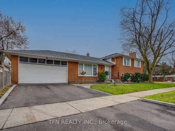 25 Karen Rd, Toronto, ON M3A 3L5