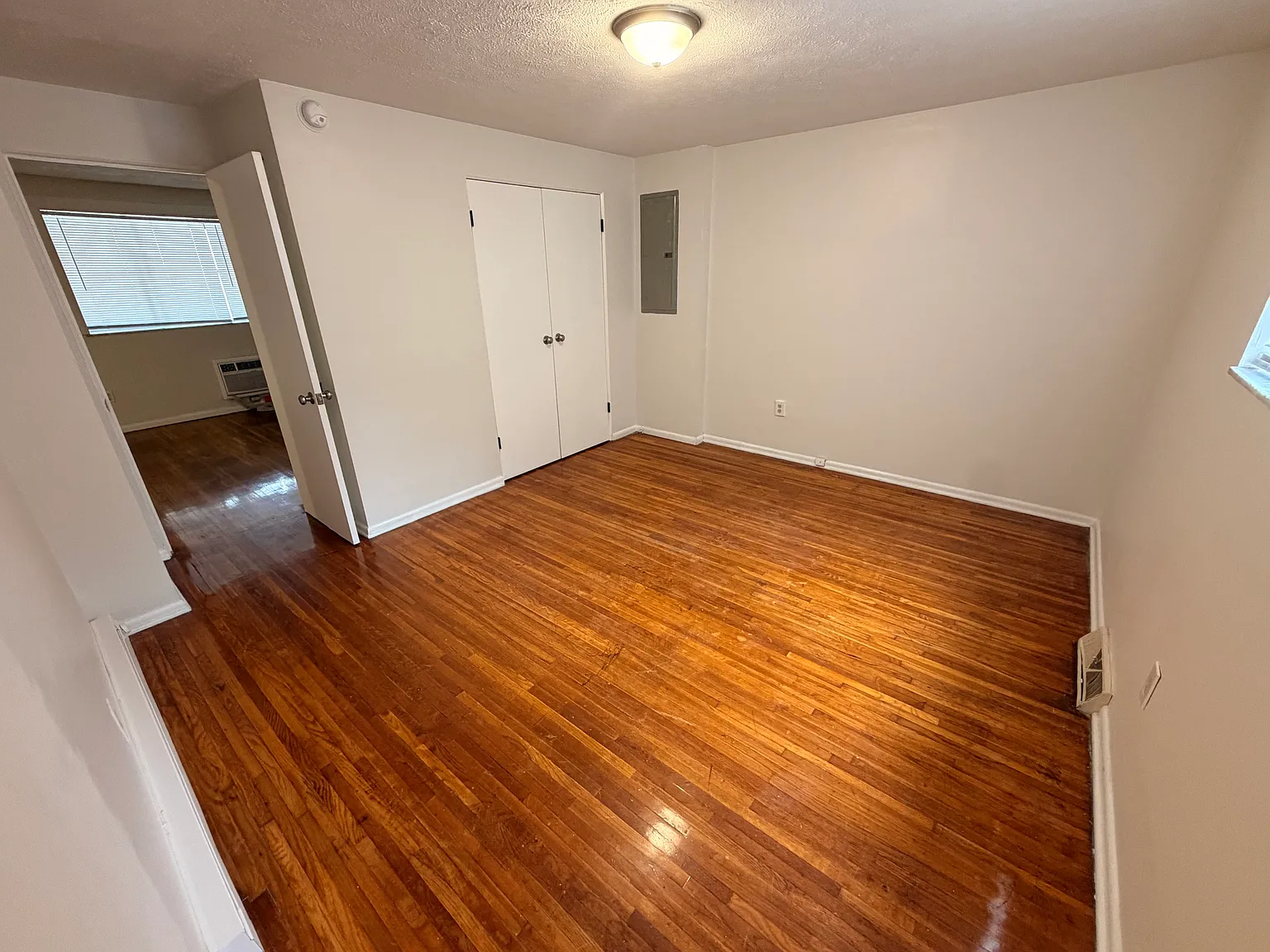 1 bed, 500 sqft, $925 — Photo 4