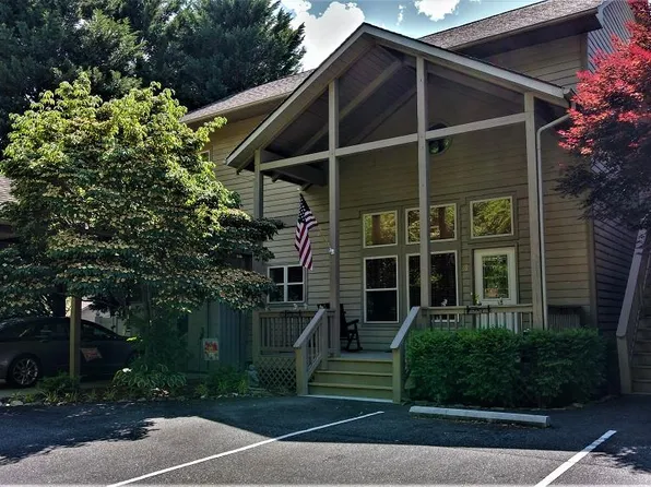 120 White Oak Point #3, Whittier, NC 28789
