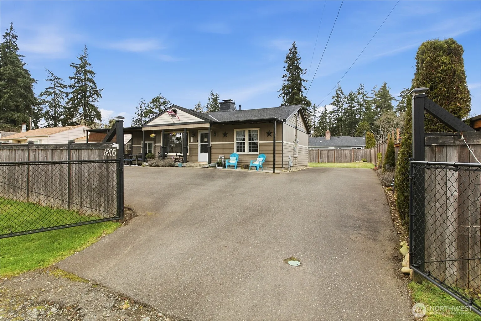 6905 Foster Street SW photo 1