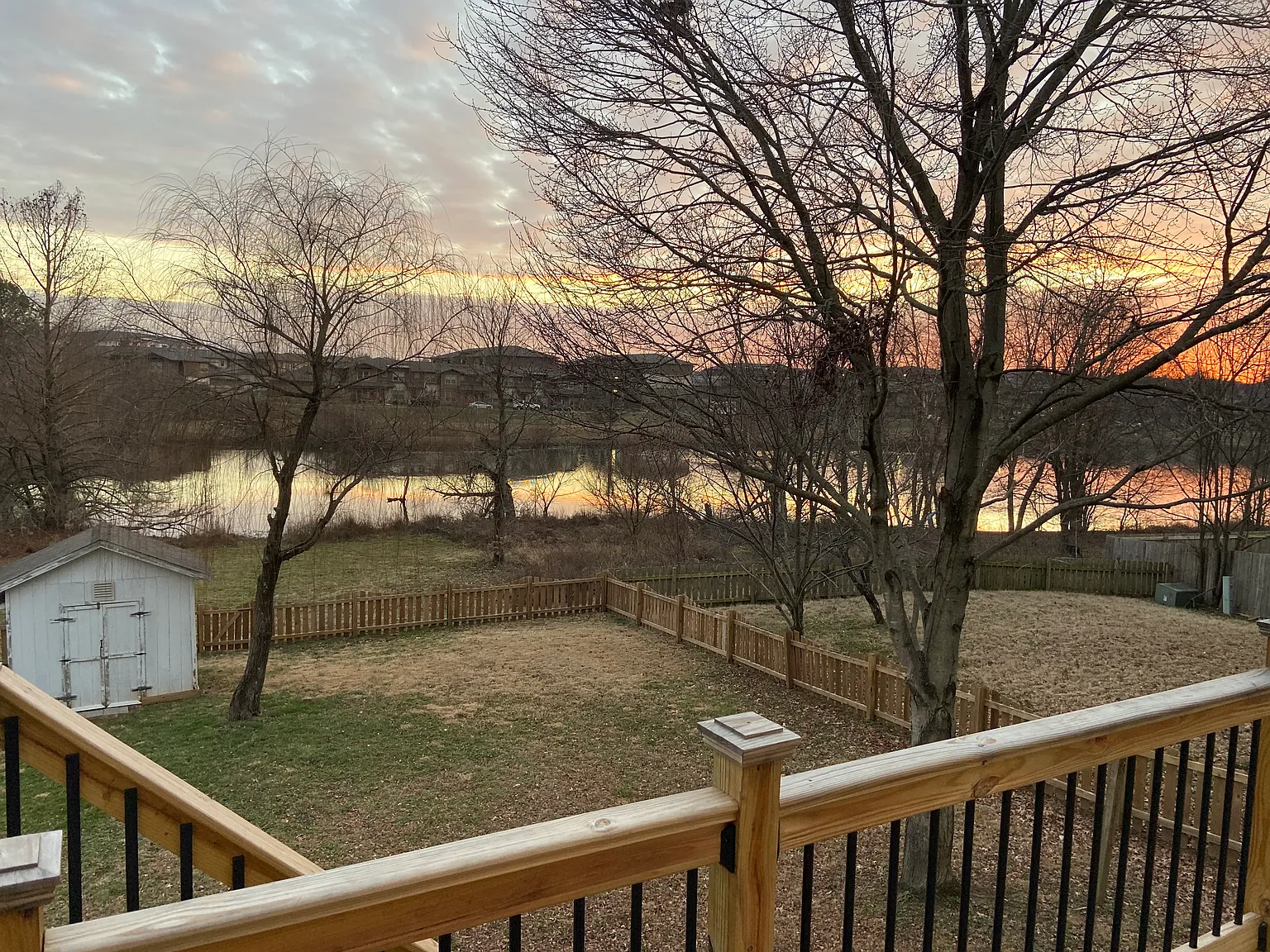 3 bed, 3.5 bath, 1940 sqft, $3,250 — Photo 2
