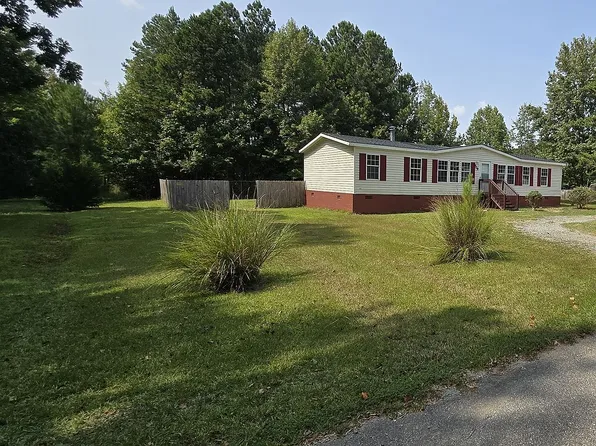 509 N Foster St, Liberty, NC 27298