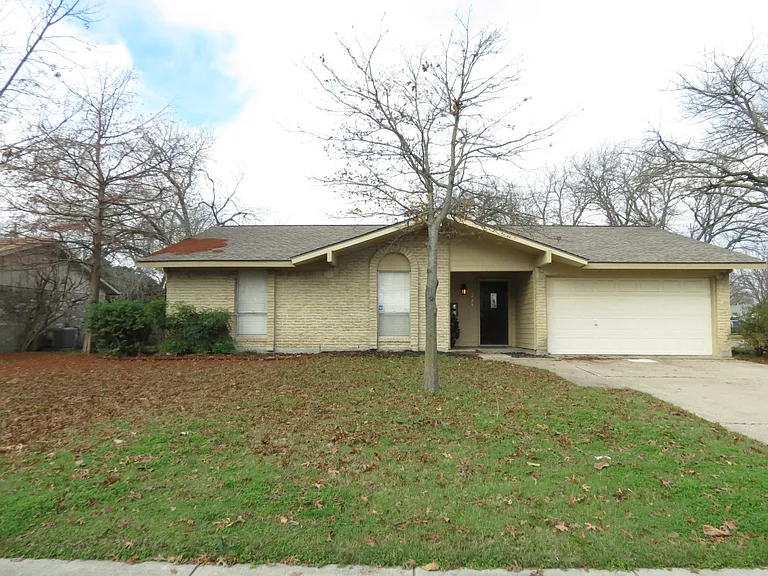 1234 Briarcove Dr — Photo 15