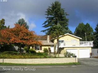 11945 NW Lovejoy St, Portland, OR 97229