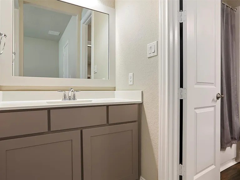 50 Wyatt Oaks Dr — Photo 27