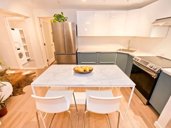80 E Brookline St APT 1, Boston, MA 02118