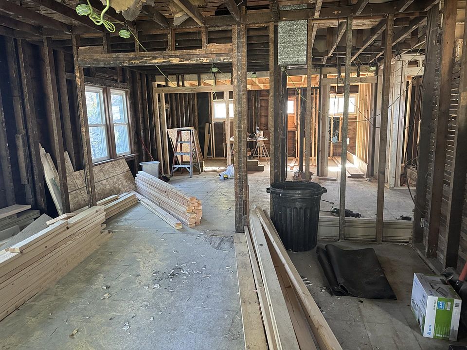 2nd image of 1304 N 11th St