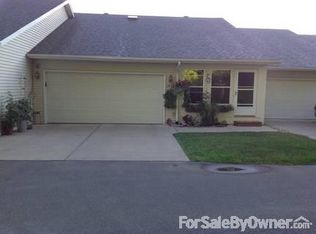 1028 W Lake Blvd, Winona, MN 55987