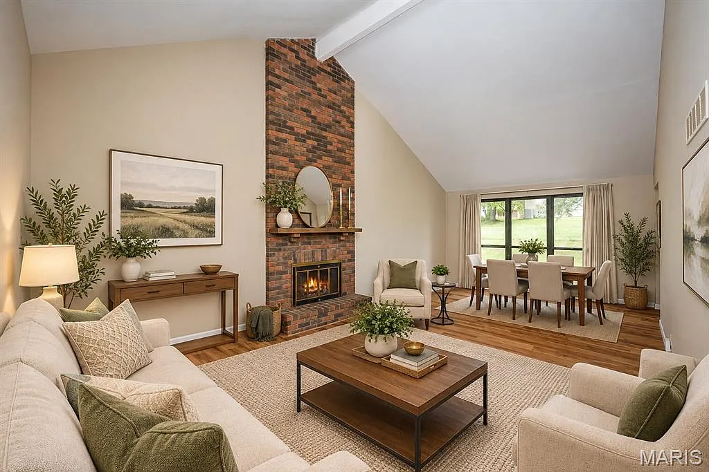 3 bed, 2.0 bath, 1536 sqft, $2,650 — Photo 2
