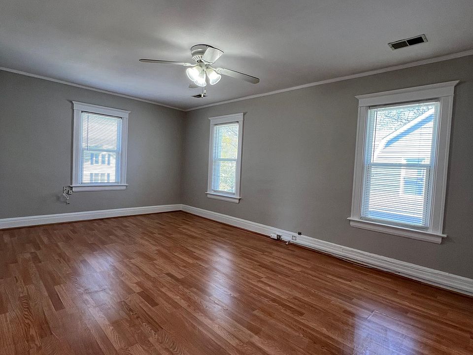 1st image of 163 Gallup Ave #163
