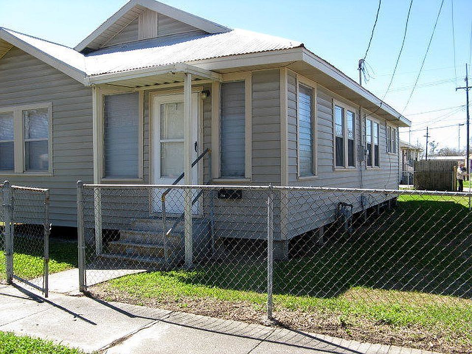 1st image of 1300 Lee Ave
