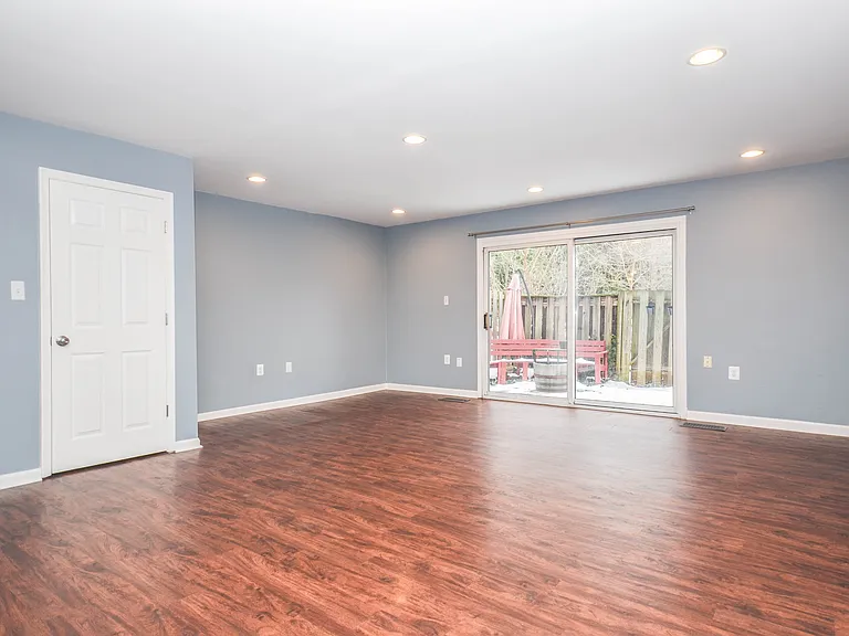 752 College Pkwy #7 — Photo 3
