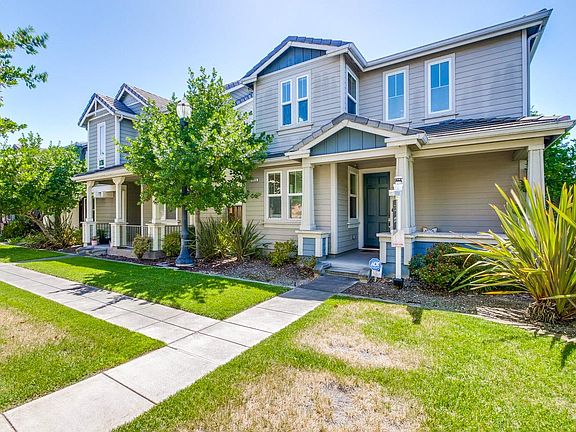 2nd image of 205 Rayos Del Sol Dr