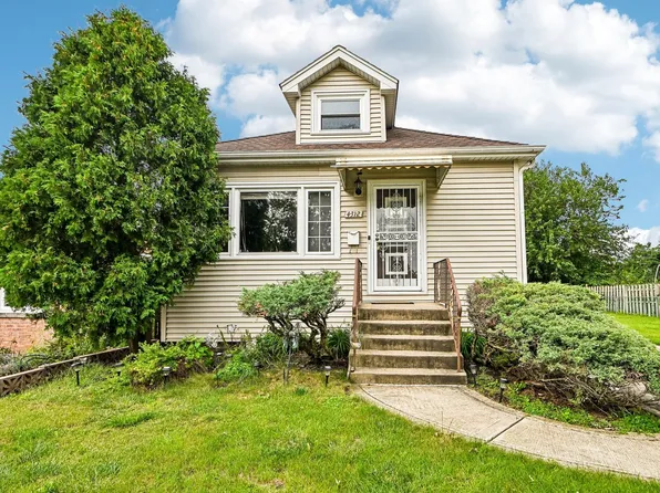 4312 Grace St, Schiller Park, IL 60176