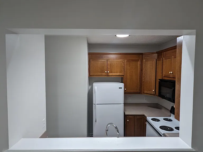 1425 College Heights Rd #205 — Photo 16